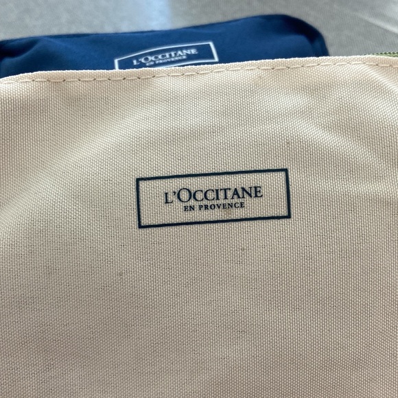 Bundle of 2 LOCCITANE cosmetic bags - Picture 2 of 3